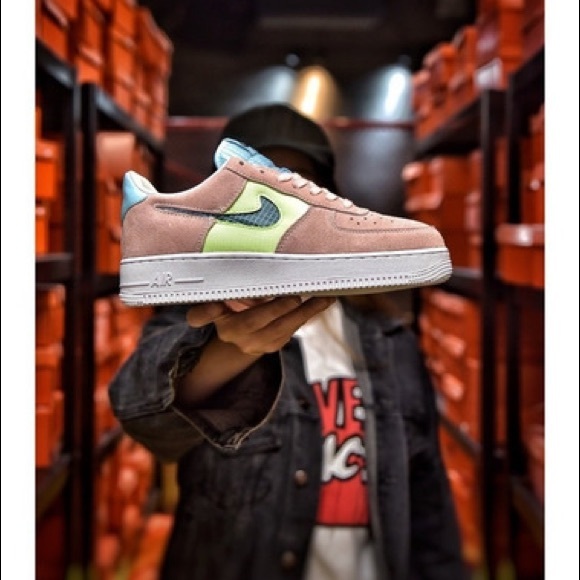 Nike Womens Air Force 1 Low '07 SE NWT 7.5 - Picture 6 of 6